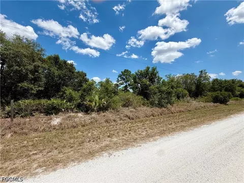 565 S Utopia St, Clewiston, FL 33440 photo 3