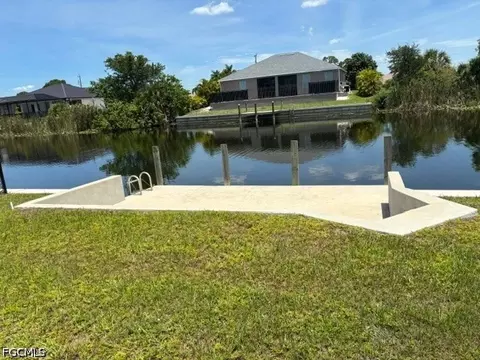 2827 SW 2nd Ter, Cape Coral, FL 33991