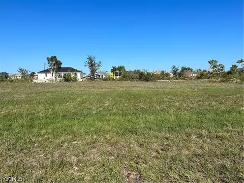 1313 NE 1st Ave, Cape Coral, FL 33909