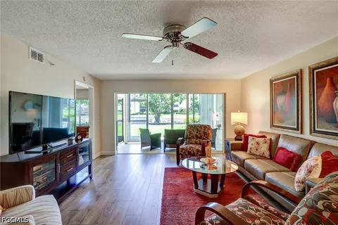 9900 Sunset Cove Ln #114, Fort Myers, FL 33919