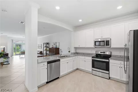 Kitchen - 1689 Alameda Dr, Naples, FL 34120 photo 2 of 4