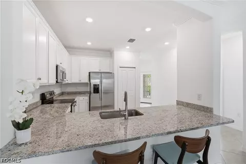 Kitchen - 1689 Alameda Dr, Naples, FL 34120 photo 3 of 4