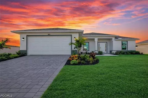2014 Kismet Pkwy W, Cape Coral, FL 33993
