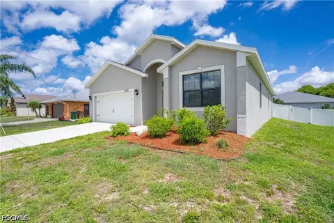 2303 SW 21st Ter, Cape Coral, FL 33991