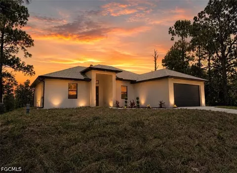605 E 14th St, Lehigh Acres, FL 33972