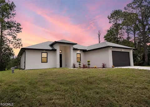 605 E 14th St, Lehigh Acres, FL 33972