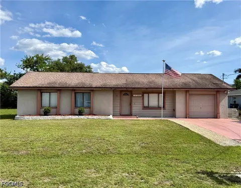 1204 SE 15th St, Cape Coral, FL 33990