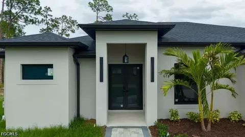 814 Clayton Ave, Lehigh Acres, FL 33972