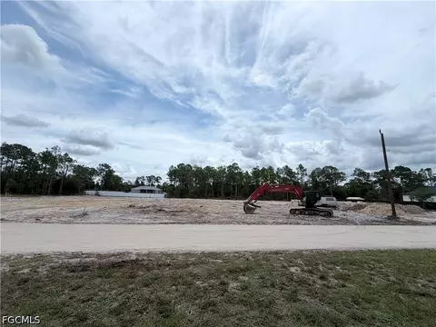 1314 Acacia Ave, Lehigh Acres, FL 33972