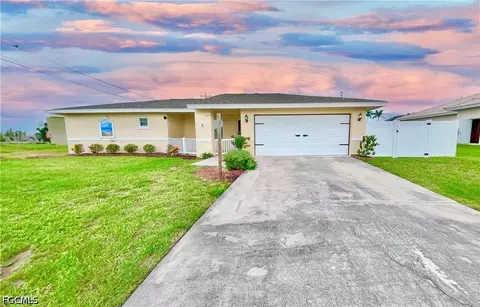 2314 SE 18th Pl, Cape Coral, FL 33990