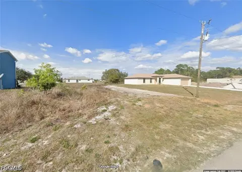 4104 36th St SW, Lehigh Acres, FL 33976
