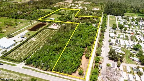 14901 Stringfellow Rd, Bokeelia, FL 33922