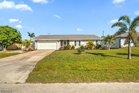 1817 SW 40th St, Cape Coral, FL 33914