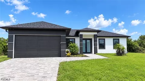 2607 E 18th St, Lehigh Acres, FL 33972