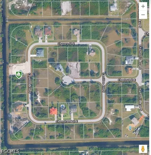 422 Caywood Ave S, Lehigh Acres, FL 33974