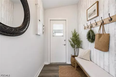 Entry Way - 1159 Lock Ln, Moore Haven, FL 33471 photo 1 of 1