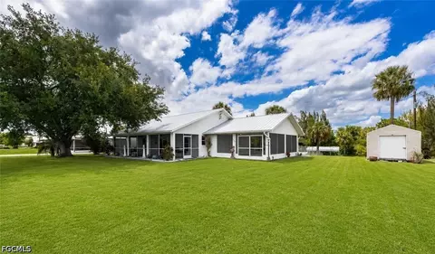 Exterior - 1159 Lock Ln, Moore Haven, FL 33471 photo 2 of 9