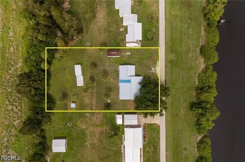 View/Area - 1159 Lock Ln, Moore Haven, FL 33471 photo 3 of 15