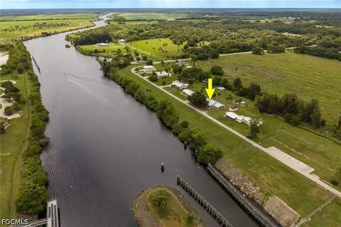 View/Area - 1159 Lock Ln, Moore Haven, FL 33471 photo 5 of 15