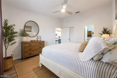 Bedroom - 1159 Lock Ln, Moore Haven, FL 33471 photo 2 of 4