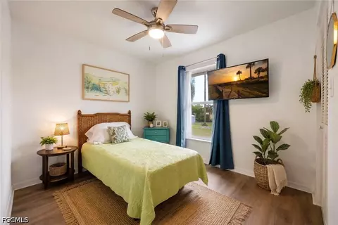 Bedroom - 1159 Lock Ln, Moore Haven, FL 33471 photo 3 of 4