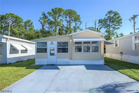 271 Caravan Cir, North Fort Myers, FL 33903