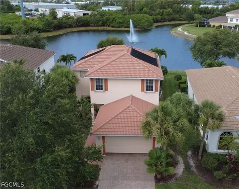 2540 Keystone Lake Dr, Cape Coral, FL 33909