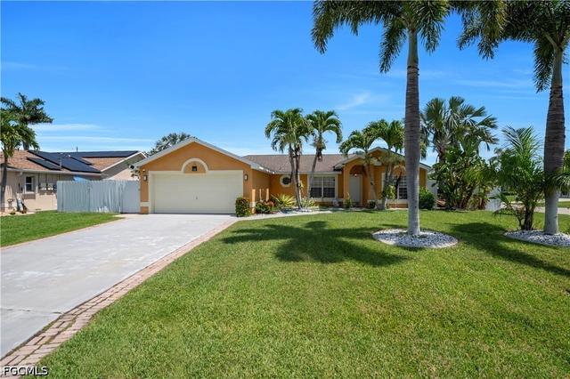 427 SE 19th Ter, Cape Coral, FL 33990