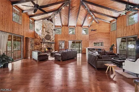 2291 Secretariat Dr, Labelle, FL 33935