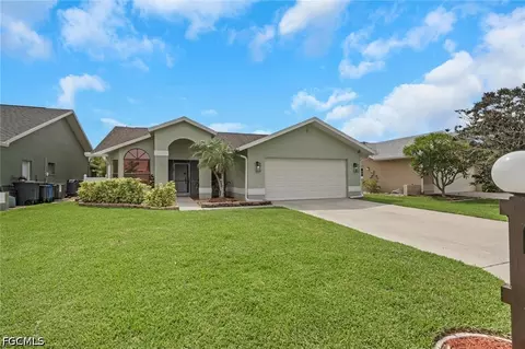 13206 Greywood Cir, Fort Myers, FL 33966