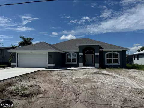 302 SE 1st Ter, Cape Coral, FL 33990