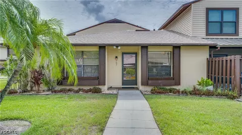1220 SE 6th Ter #57, Cape Coral, FL 33990