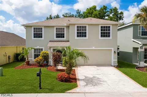 8889 Fawn Ridge Dr, Fort Myers, FL 33912