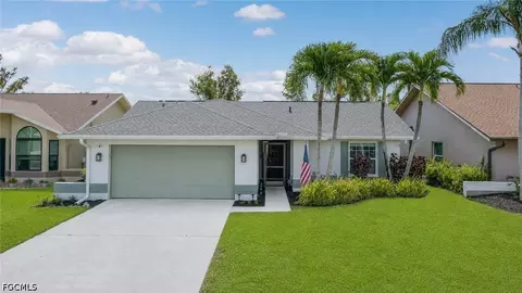 13103 Regent Cir, Fort Myers, FL 33966