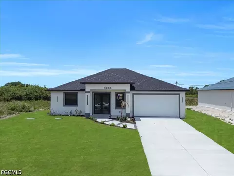 9006 S Castle Cir, Labelle, FL 33935