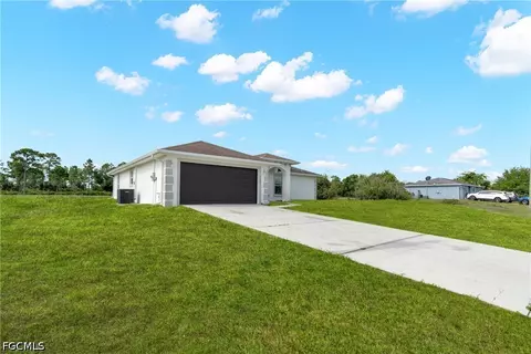 7057 Brazil Cir, Labelle, FL 33935