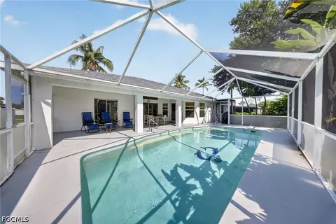 705 SW 9th Ave, Cape Coral, FL 33991