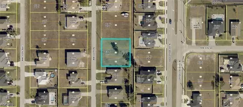 327 NW 16th Pl, Cape Coral, FL 33993