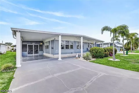 5201 Forest Park Dr, North Fort Myers, FL 33917