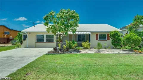 2763 Sanderling Ct, Saint James City, FL 33956