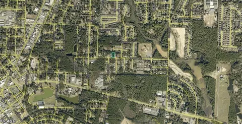 E First Ave, Crestview, FL 32539 photo 3