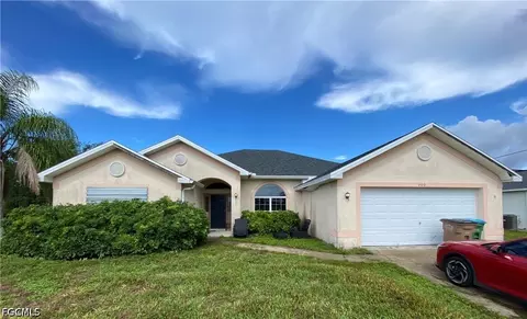 100 NW 28th Ct, Cape Coral, FL 33993