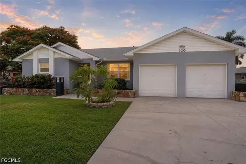 320 Georgia Ave, Fort Myers, FL 33905