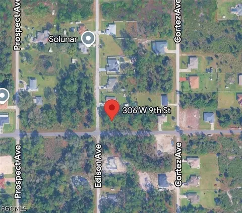 306 W 9th St, Lehigh Acres, FL 33972