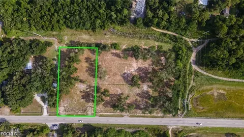 6080 Mellow Dr, North Fort Myers, FL 33917