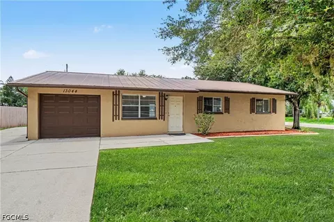 13044 Seventh St, Fort Myers, FL 33905