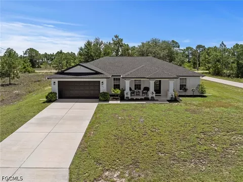 743 Fuller Ave S, Lehigh Acres, FL 33974
