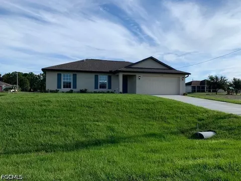 2413 NW 29th St, Cape Coral, FL 33993
