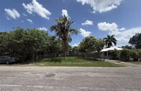 324 E Obispo Ave, Clewiston, FL 33440
