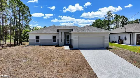 657 Crabtree Ct, Lehigh Acres, FL 33974